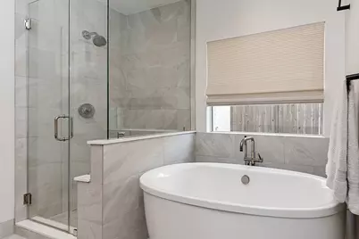 70 N Berryline Circle, The Woodlands, TX 77381 - Photo 32