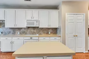 14218 Laurus Estates Ln, Cypress, TX 77429 - Photo 6