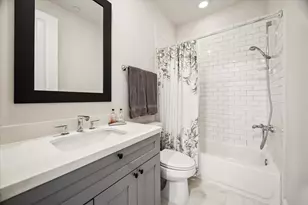 1235 W 15 1/2 St, Houston, TX 77008 - Photo 14