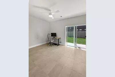 4702 Oats Street #B, Houston, TX 77020 - Photo 16