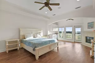 13338 Binnacle Way, Galveston, TX 77554 - Photo 32