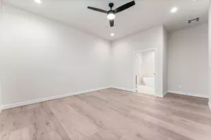 5905 Haring Ln, Houston, TX 77091 - Photo 16