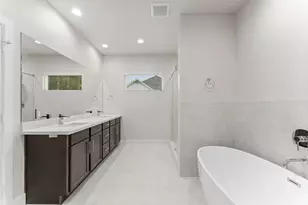5905 Haring Ln, Houston, TX 77091 - Photo 20
