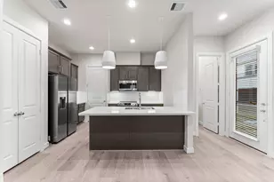 5905 Haring Ln, Houston, TX 77091 - Photo 2