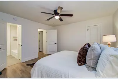 10511 Kirklane Drive, Houston, TX 77089 - Photo 32