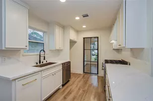 10511 Kirklane Dr, Houston, TX 77089 - Photo 16