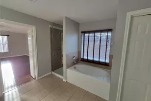 12514 Berry Laurel Ln, Houston, TX 77014 - Photo 18