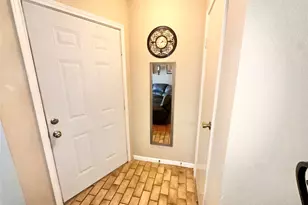 10101 S Gessner Rd, Houston, TX 77071 - Photo 4