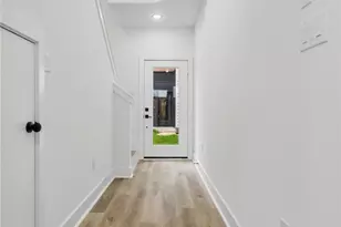 812 Elkhart St, Houston, TX 77091 - Photo 10