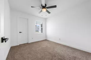 5734 Farwell Dr, Houston, TX 77035 - Photo 20