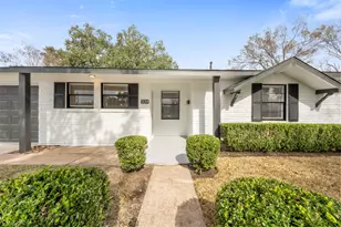 5734 Farwell Dr, Houston, TX 77035 - Photo 2