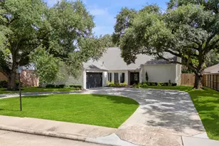 10214 Inwood Dr, Houston, TX 77042 - Photo 2