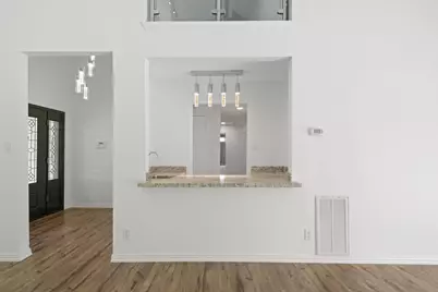 10214 Inwood Drive, Houston, TX 77042 - Photo 8