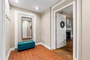 1202 Hawthorne St, Houston, TX 77006 - Photo 2