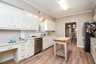 4149 Meyerwood Dr, Houston, TX 77025 - Photo 8