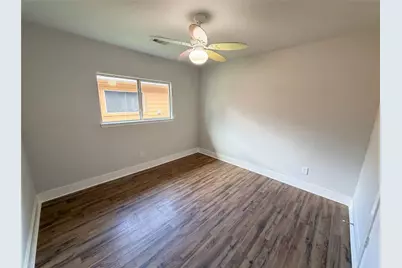 414 Binnacle Way, Crosby, TX 77532 - Photo 4