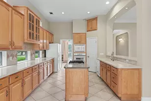 11815 Advance Dr, Houston, TX 77065 - Photo 10