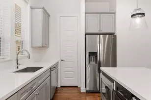 2777 Clinton Dr, Houston, TX 77020 - Photo 14