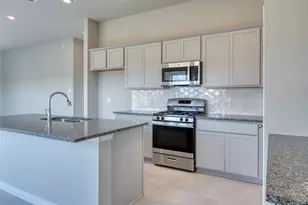 739 Hidden Meadow St, Rosharon, TX 77583 - Photo 4