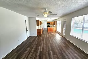 3901 Spring Garden Dr, Pearland, TX 77584 - Photo 6