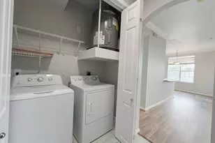 7575 Kirby Dr, Houston, TX 77030 - Photo 20
