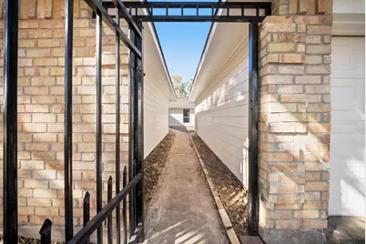 1426 Twining Oaks Lane, Missouri City, TX 77489 - Photo 4