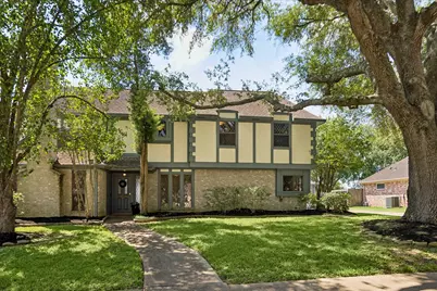3819 Pleasant Valley Drive, Missouri City, TX 77459 - Photo 2