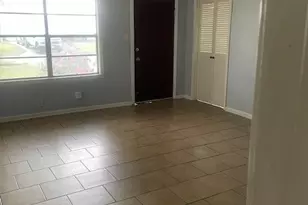 1710 14th Ave N, Texas City, TX 77590 - Photo 2