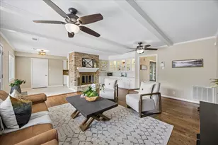 11007 Ella Lee Ln, Houston, TX 77042 - Photo 14