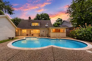 11007 Ella Lee Ln, Houston, TX 77042 - Photo 2