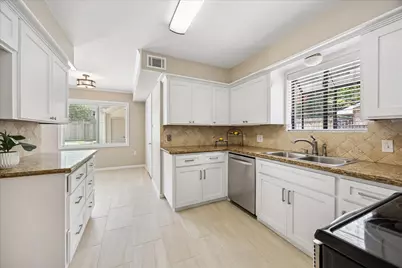 11007 Ella Lee Lane, Houston, TX 77042 - Photo 18