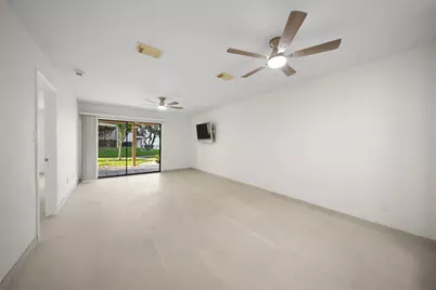 101 Lakeview Terrace #D, Montgomery, TX 77356 - Photo 8