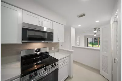 101 Lakeview Terrace #D, Montgomery, TX 77356 - Photo 1