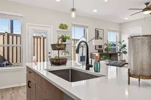 10404 Marston Vineyard Dr, Houston, TX 77025 - Photo 18