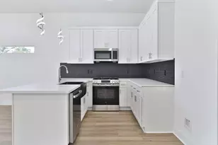 8109 Cabot St, Houston, TX 77078 - Photo 12