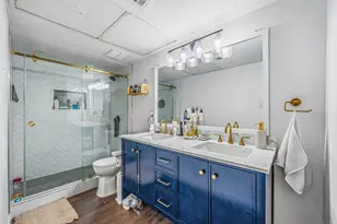 359 N Post Oak Ln, Houston, TX 77024 - Photo 20