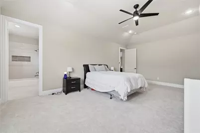 2111 Camden Creek Lane W, Houston, TX 77077 - Photo 32
