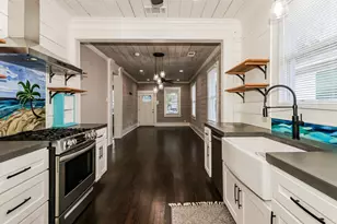 4715 Ave P 1/2, Galveston, TX 77551 - Photo 4
