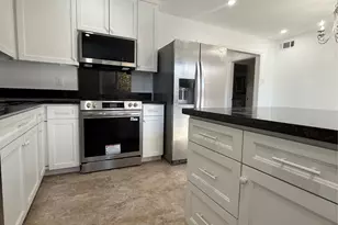 4040 San Felipe St, Houston, TX 77027 - Photo 10