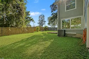 241 S Masonic St, Bellville, TX 77418 - Photo 8