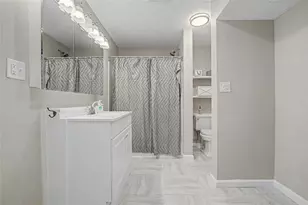 241 S Masonic St, Bellville, TX 77418 - Photo 22