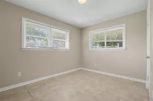 241 S Masonic St, Bellville, TX 77418 - Photo 18