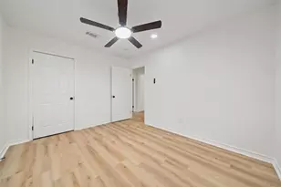 1402 4th Ave N, Texas City, TX 77590 - Photo 32