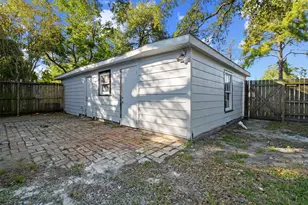 1402 4th Ave N, Texas City, TX 77590 - Photo 40