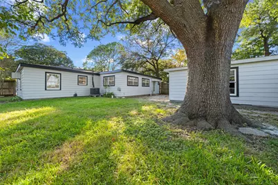 1402 4th Avenue N, Texas City, TX 77590 - Photo 38