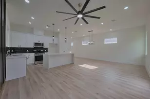 2420 Dalview St, Houston, TX 77091 - Photo 6