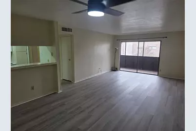 3025 Walnut Bend Lane #21, Houston, TX 77042 - Photo 6