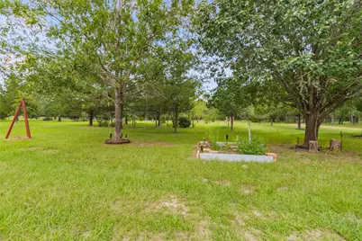 289 William Thomas Road, Huntsville, TX 77320 - Photo 32