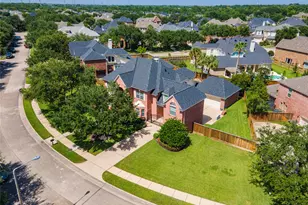 2579 Costa Mesa Cir, League City, TX 77573 - Photo 2