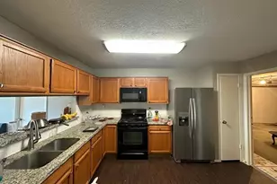 10921 Pecan Dr, La Porte, TX 77571 - Photo 4